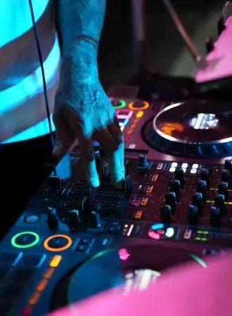 DJ Service Plans Overview of DJ service plans and packages